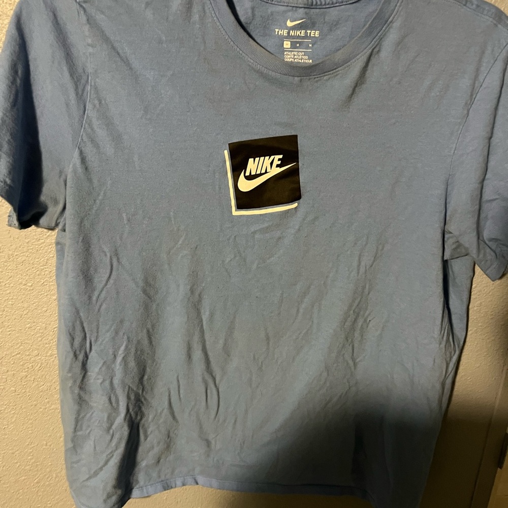 Nike short sleeve tee